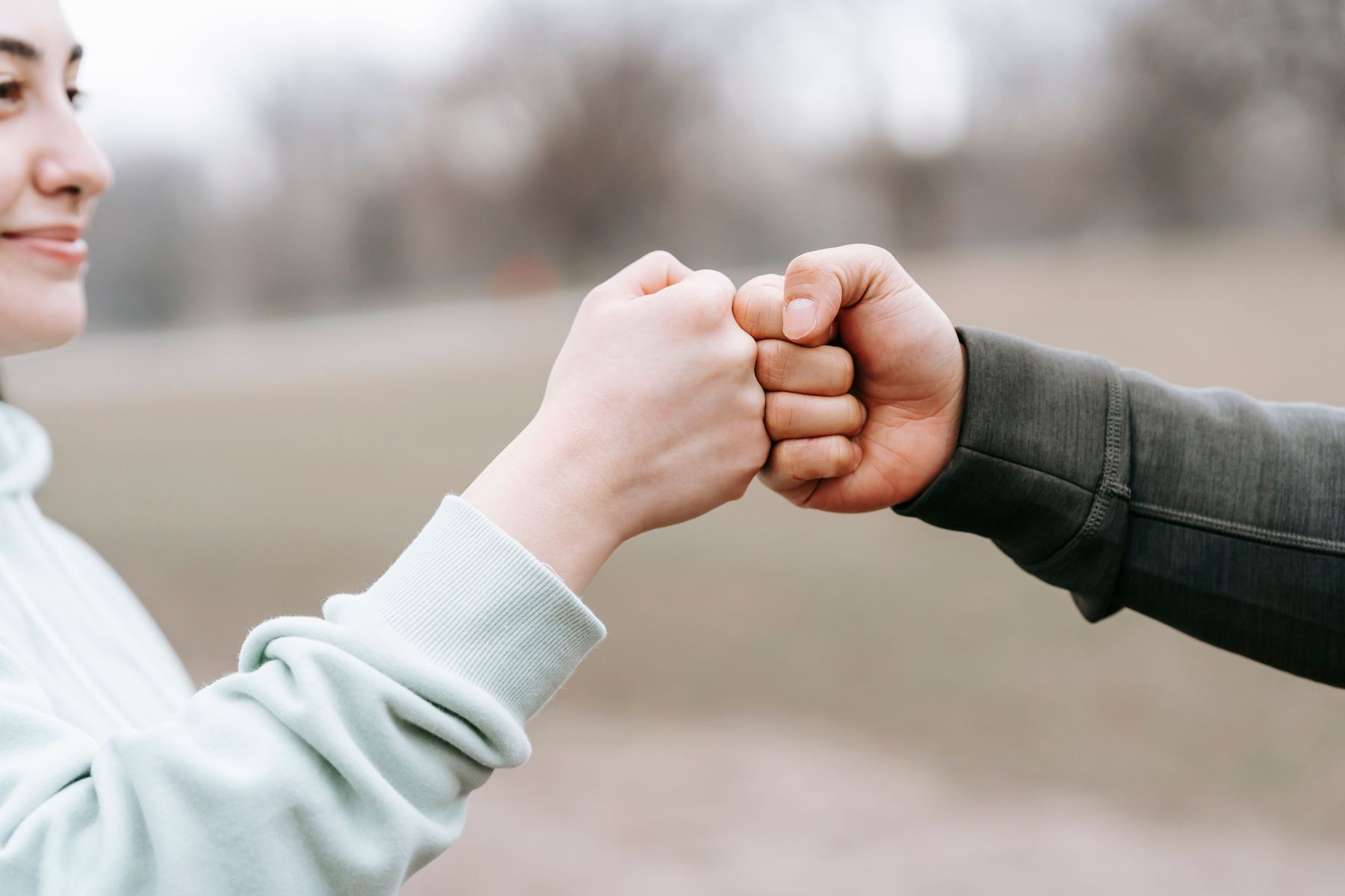 Green Flags: 8 Quiet Signs of a Genuinely Good Person
